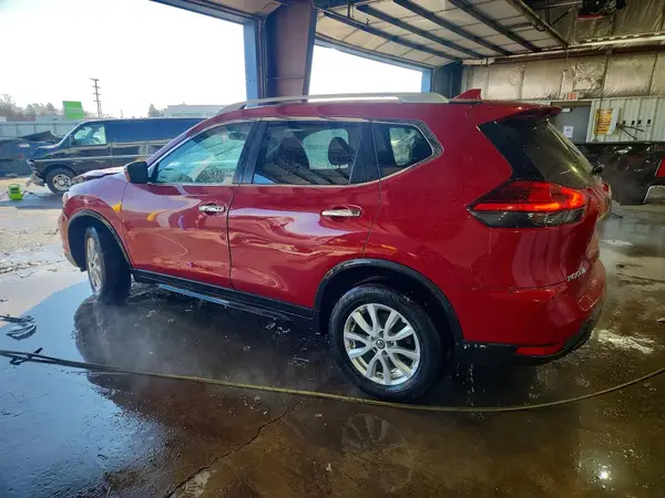 5N1AT2MV3HC836713 2017 NISSAN ROGUE - Image 2