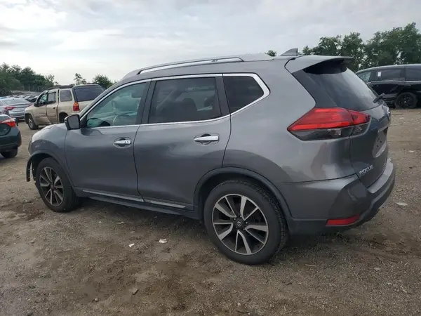 5N1AT2MV3HC847954 2017 NISSAN ROGUE - Image 2
