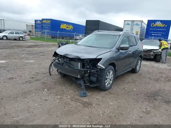 5N1AT2MV3HC853155 2017 NISSAN ROGUE - Image 2