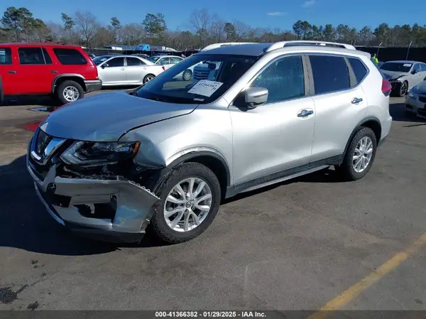 5N1AT2MV3HC853365 2017 NISSAN ROGUE - Image 2