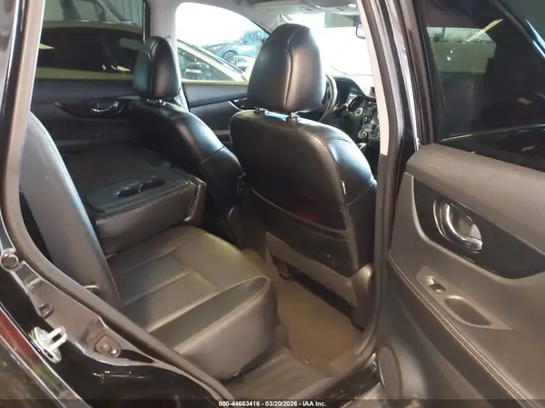 5N1AT2MV3HC854404 2017 NISSAN ROGUE - Image 8