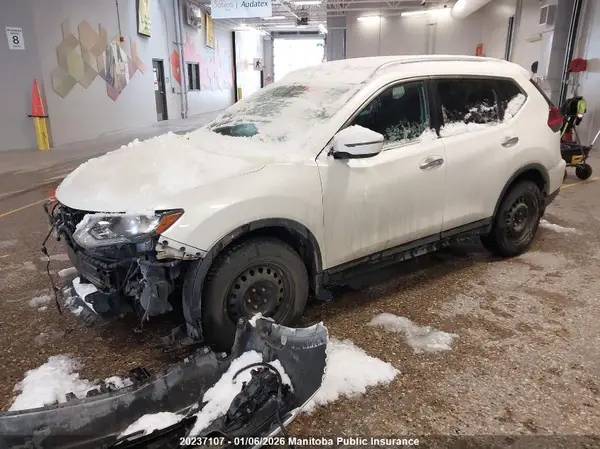 5N1AT2MV3HC854483 2017 NISSAN ROGUE - Image 2