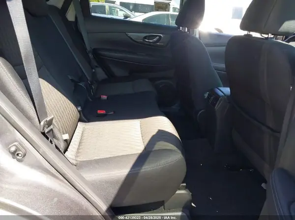 5N1AT2MV3HC856279 2017 NISSAN ROGUE - Image 8