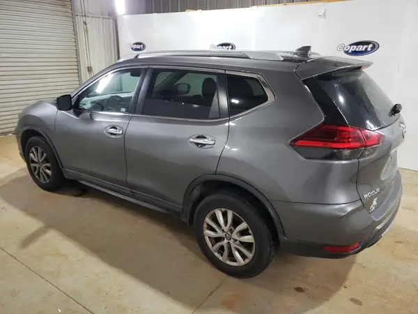 5N1AT2MV3HC856542 2017 NISSAN ROGUE - Image 2