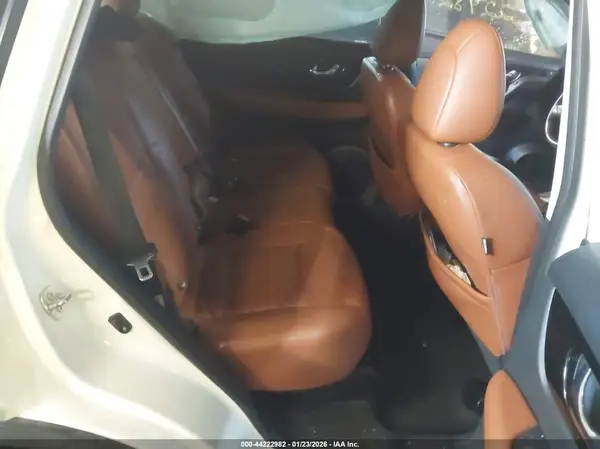 5N1AT2MV3HC858856 2017 NISSAN ROGUE - Image 8