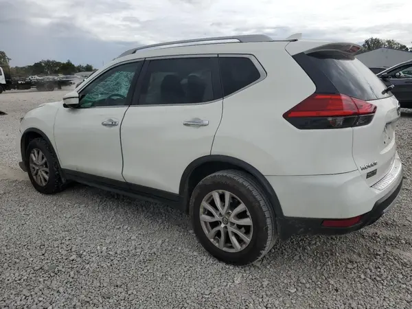 5N1AT2MV3HC862258 2017 NISSAN ROGUE - Image 2