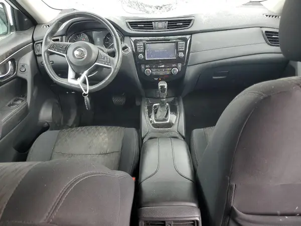 5N1AT2MV3HC862258 2017 NISSAN ROGUE - Image 8