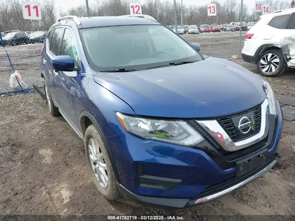 5N1AT2MV3HC864432 2017 NISSAN ROGUE - Image 1