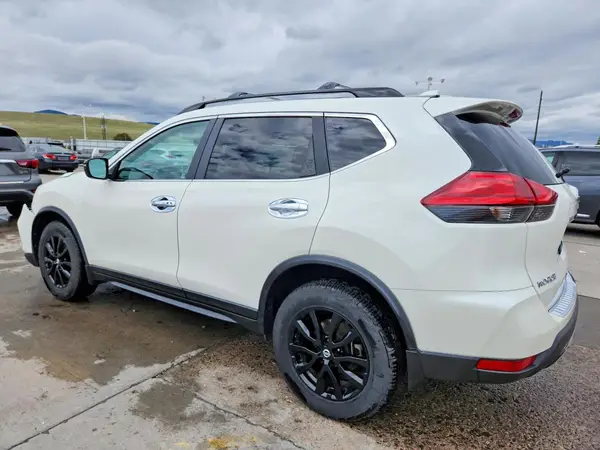 5N1AT2MV3HC870019 2017 NISSAN ROGUE - Image 2