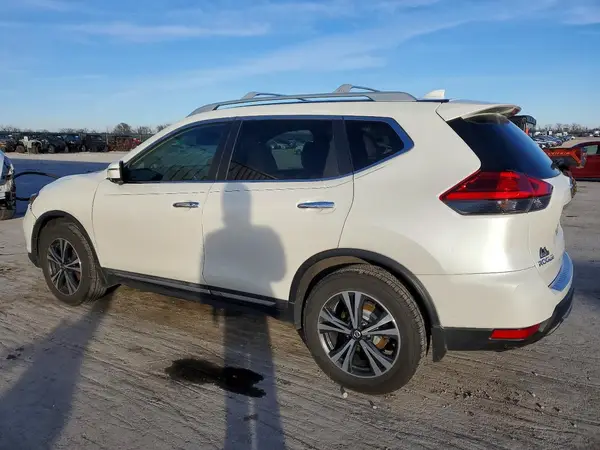 5N1AT2MV3HC884700 2017 NISSAN ROGUE - Image 2