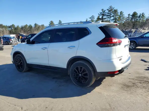 5N1AT2MV3HC885958 2017 NISSAN ROGUE - Image 2