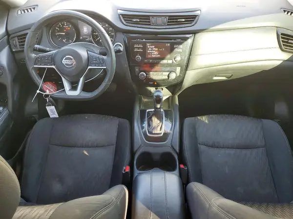 5N1AT2MV3HC885958 2017 NISSAN ROGUE - Image 8