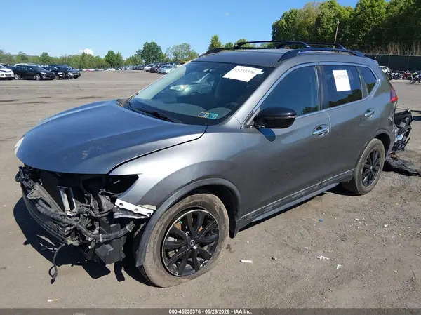 5N1AT2MV3HC886169 2017 NISSAN ROGUE - Image 2
