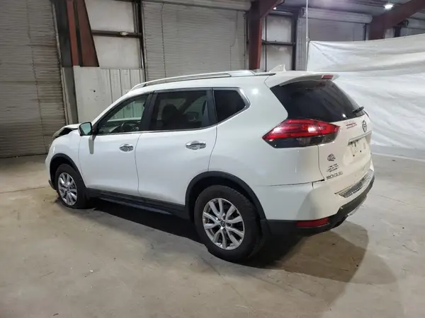 5N1AT2MV3HC886902 2017 NISSAN ROGUE - Image 2
