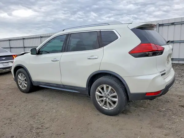 5N1AT2MV3HC888522 2017 NISSAN ROGUE - Image 2