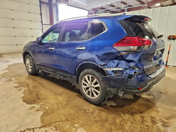 5N1AT2MV3HC889945 2017 NISSAN ROGUE - Image 2