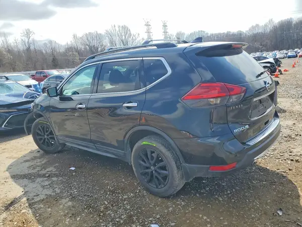 5N1AT2MV3HC893378 2017 NISSAN ROGUE - Image 2