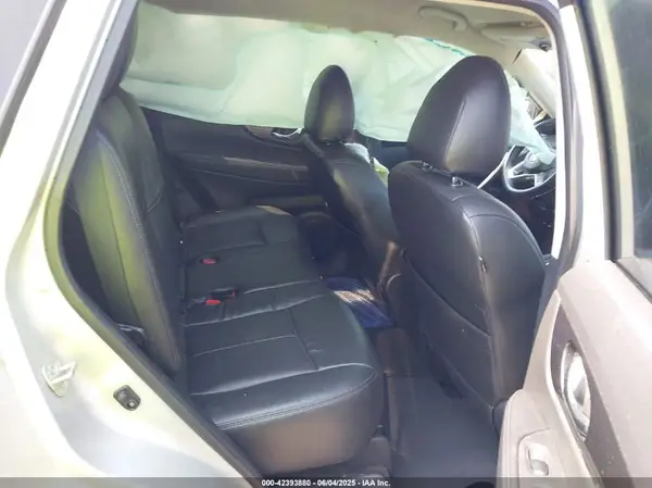 5N1AT2MV3HC895860 2017 NISSAN ROGUE - Image 8