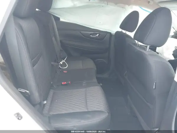 5N1AT2MV3HC896278 2017 NISSAN ROGUE - Image 8