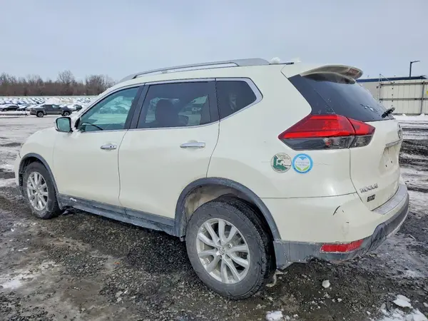 5N1AT2MV3HC896684 2017 NISSAN ROGUE - Image 2