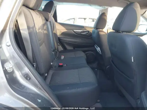5N1AT2MV3JC703665 2018 NISSAN ROGUE - Image 8