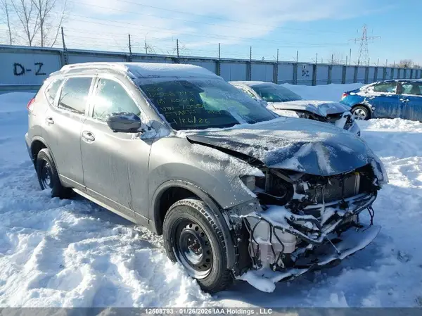 5N1AT2MV3JC705528 2018 NISSAN ROGUE - Image 1