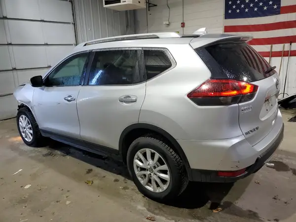5N1AT2MV3JC708655 2018 NISSAN ROGUE - Image 2