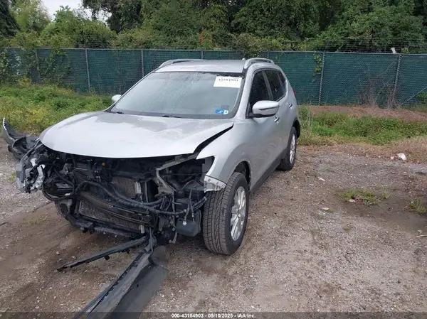 5N1AT2MV3JC710275 2018 NISSAN ROGUE - Image 2