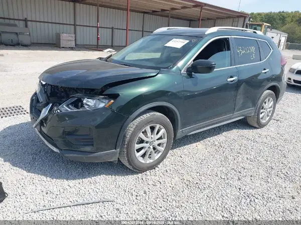 5N1AT2MV3JC712107 2018 NISSAN ROGUE - Image 2