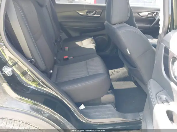 5N1AT2MV3JC712107 2018 NISSAN ROGUE - Image 8