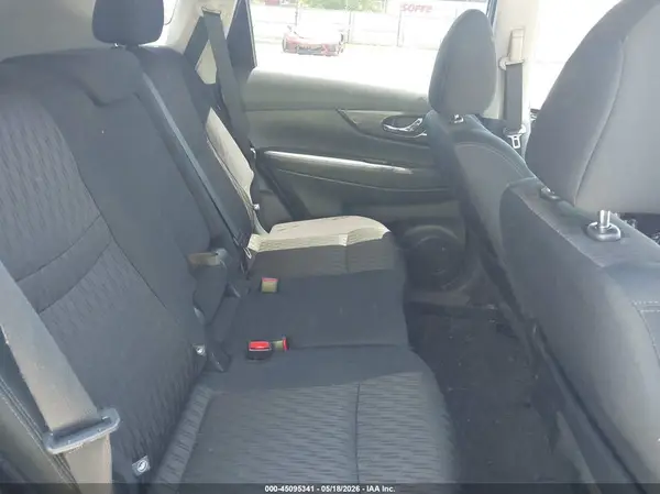 5N1AT2MV3JC714049 2018 NISSAN ROGUE - Image 8