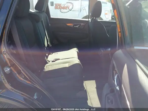 5N1AT2MV3JC722099 2018 NISSAN ROGUE - Image 8