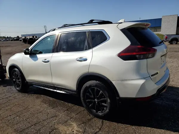 5N1AT2MV3JC722331 2018 NISSAN ROGUE - Image 2
