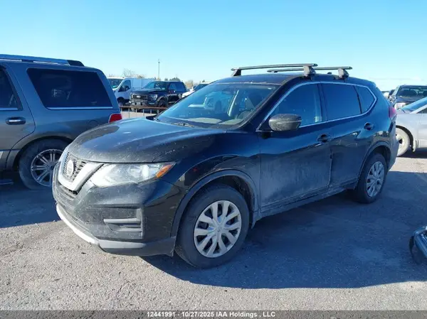 5N1AT2MV3JC723379 2018 NISSAN ROGUE - Image 2