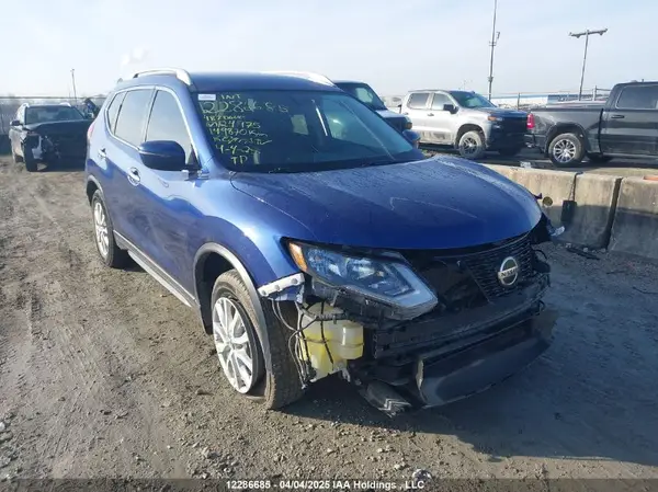 5N1AT2MV3JC724175 2018 NISSAN ROGUE - Image 1