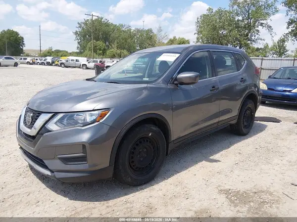 5N1AT2MV3JC729036 2018 NISSAN ROGUE - Image 2