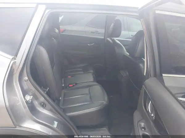5N1AT2MV3JC729182 2018 NISSAN ROGUE - Image 8