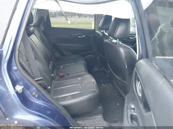 5N1AT2MV3JC732793 2018 NISSAN ROGUE - Image 8