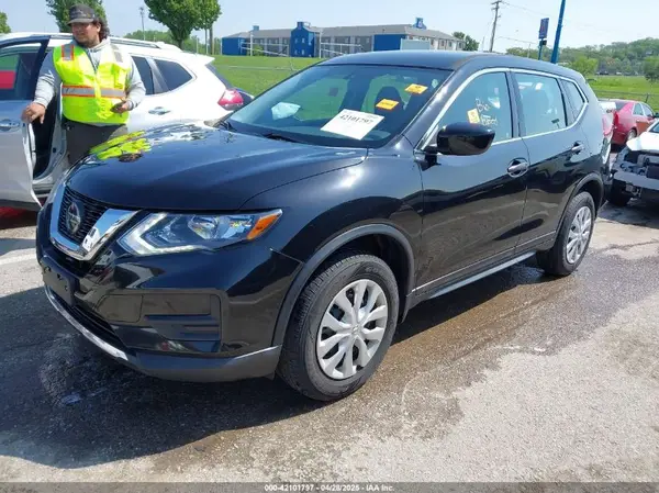 5N1AT2MV3JC739534 2018 NISSAN ROGUE - Image 2