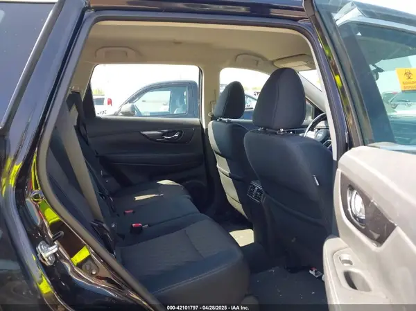 5N1AT2MV3JC739534 2018 NISSAN ROGUE - Image 8