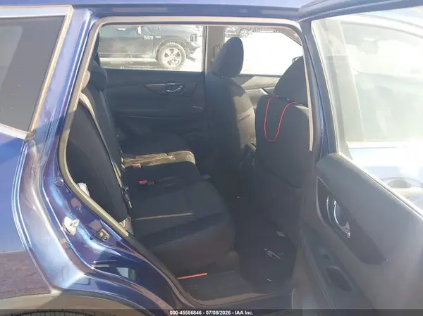 5N1AT2MV3JC740893 2018 NISSAN ROGUE - Image 8