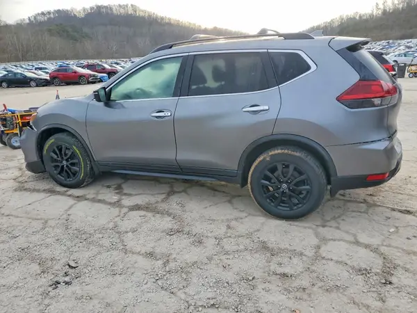 5N1AT2MV3JC743308 2018 NISSAN ROGUE - Image 2