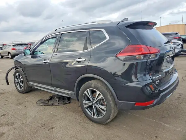 5N1AT2MV3JC744250 2018 NISSAN ROGUE - Image 2