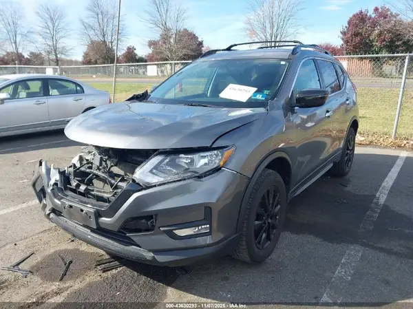 5N1AT2MV3JC750291 2018 NISSAN ROGUE - Image 2