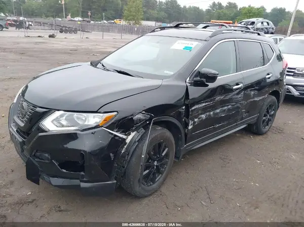 5N1AT2MV3JC752946 2018 NISSAN ROGUE - Image 2