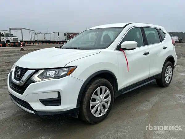 5N1AT2MV3JC753790 2018 NISSAN ROGUE - Image 1