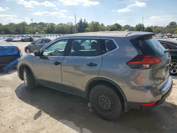 5N1AT2MV3JC757869 2018 NISSAN ROGUE - Image 2