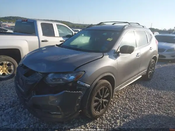 5N1AT2MV3JC758228 2018 NISSAN ROGUE - Image 2