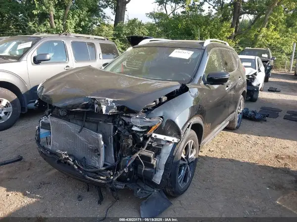 5N1AT2MV3JC761064 2018 NISSAN ROGUE - Image 2