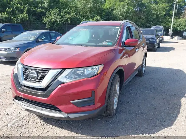 5N1AT2MV3JC770167 2018 NISSAN ROGUE - Image 2